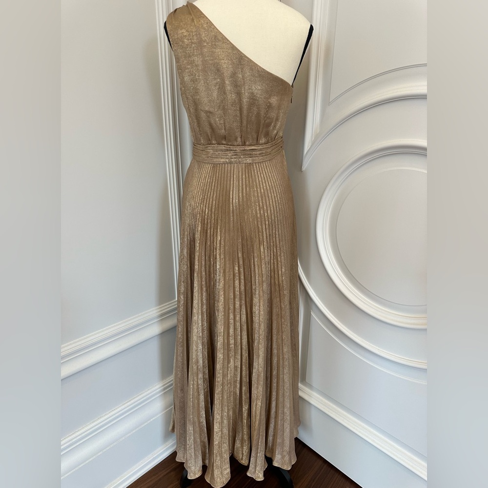 Elegant Gold One-Shoulder Cut Out Pleated Evening Dress/Gown (Size 4) - Picture 14 of 15